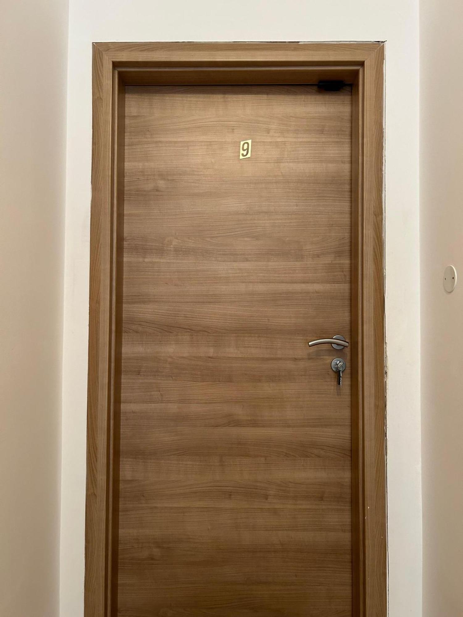 Affabilis Vip House - Top Location Right Next To The Beach - Free Parking - Sea View - Facilities And Activities Within Walking Distance - 15 Minutes From Split Airport - Buralux Trogir