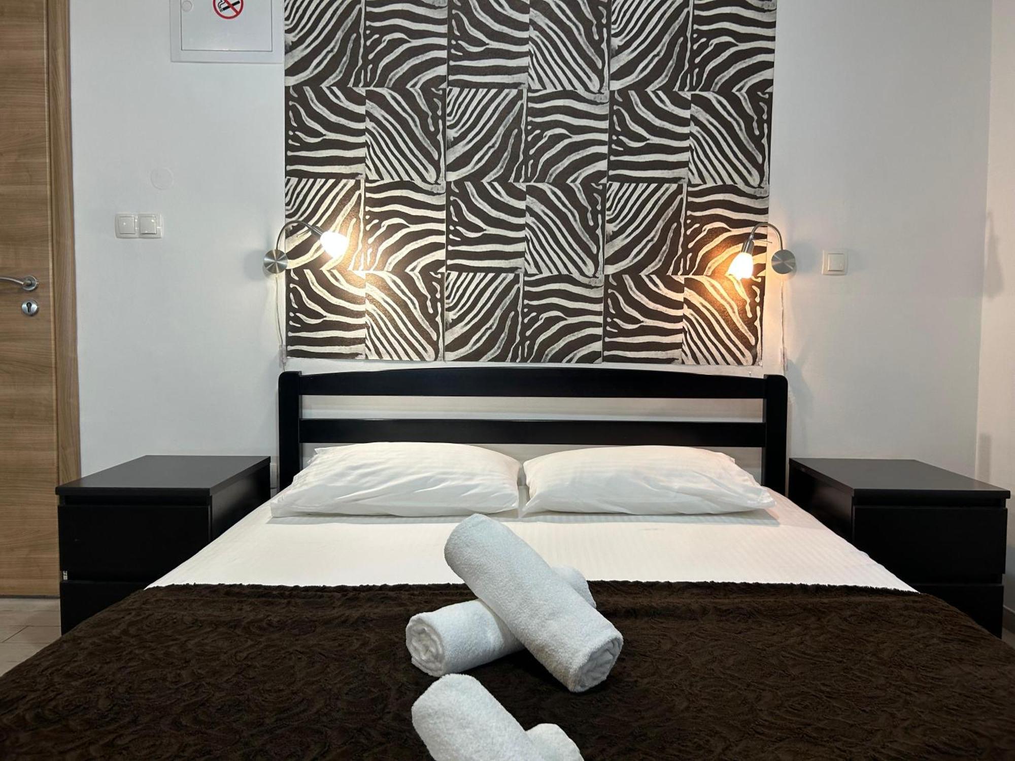 Affabilis Vip House - Top Location Right Next To The Beach - Free Parking - Sea View - Facilities And Activities Within Walking Distance - 15 Minutes From Split Airport - Buralux *