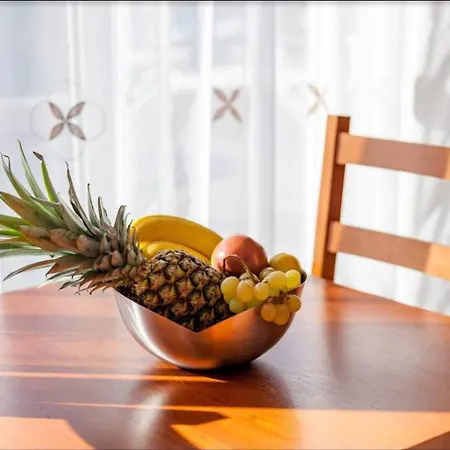 Affabilis Vip House - Top Location Right Next To The Beach - Free Parking - Sea View - Facilities And Activities Within Walking Distance - 15 Minutes From Split Airport - Buralux Properties Trogir Exterior foto