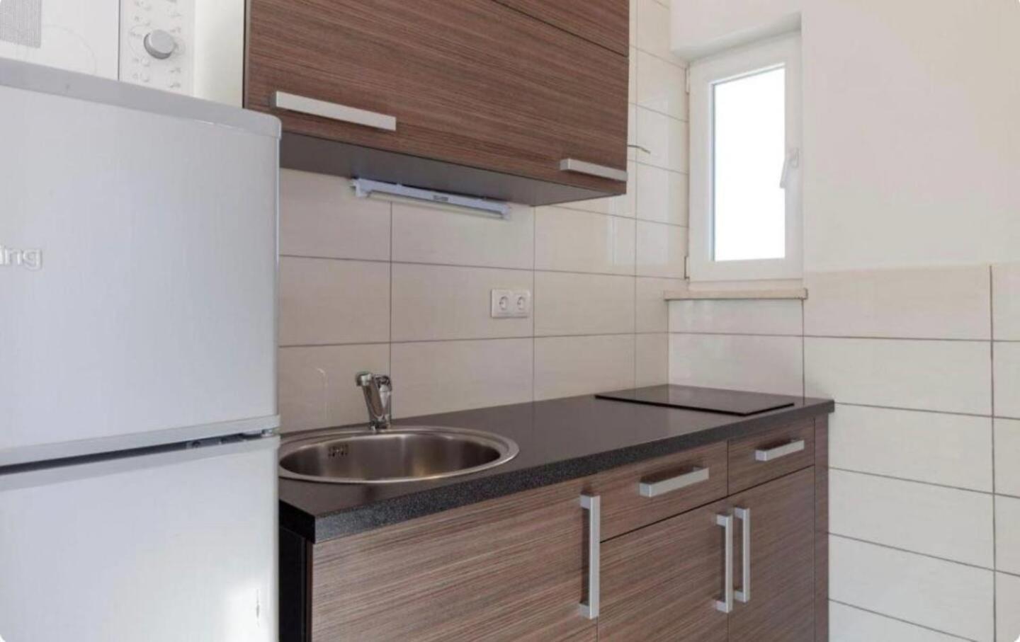Affabilis Vip House - Top Location Right Next To The Beach - Free Parking - Sea View - Facilities And Activities Within Walking Distance - 15 Minutes From Split Airport - Buralux Lägenhet Trogir